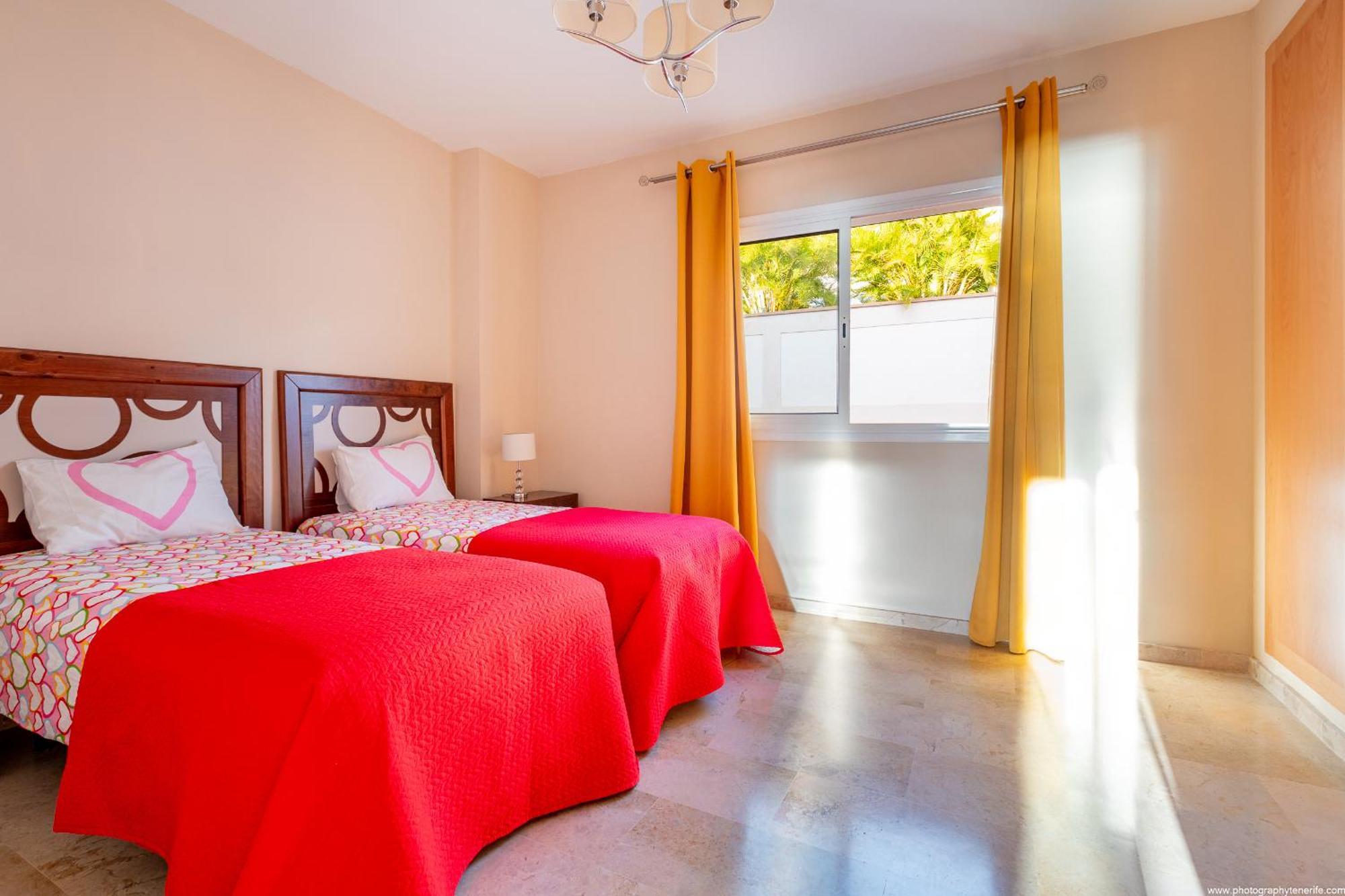 Residencial Playa De La Arena Appartement Puerto de Santiago  Buitenkant foto